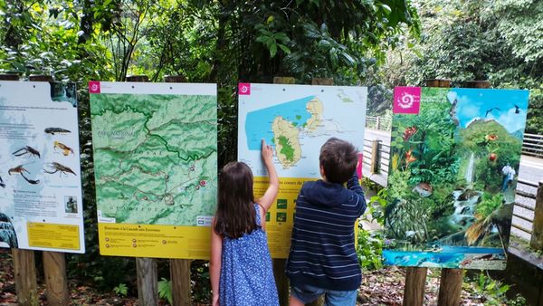 Panneaux de présentation du Parc - site Cascade aux Écrevisses